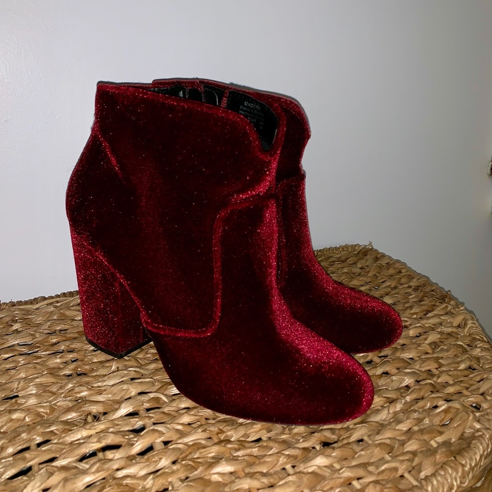 Velvet Bootie - Bordeaux